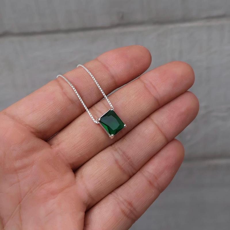 Colar Cristal Verde Esmeralda
